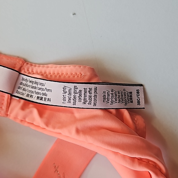 Victoria Secret Bra - Picture 5 of 5